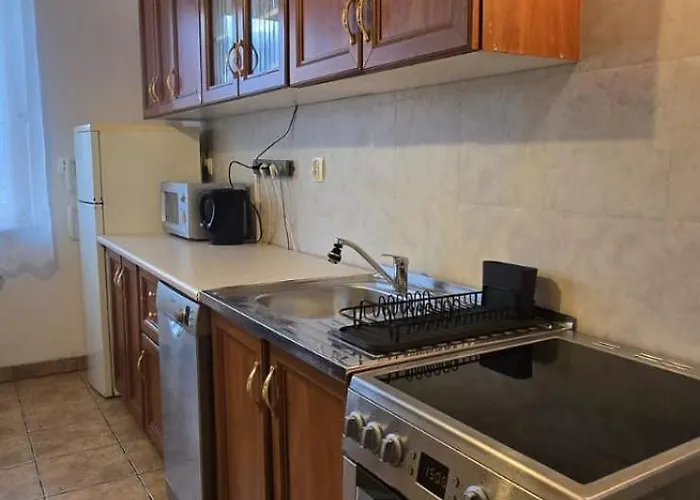 Next To The Hospital With A Panoramic View Of The Appartement *